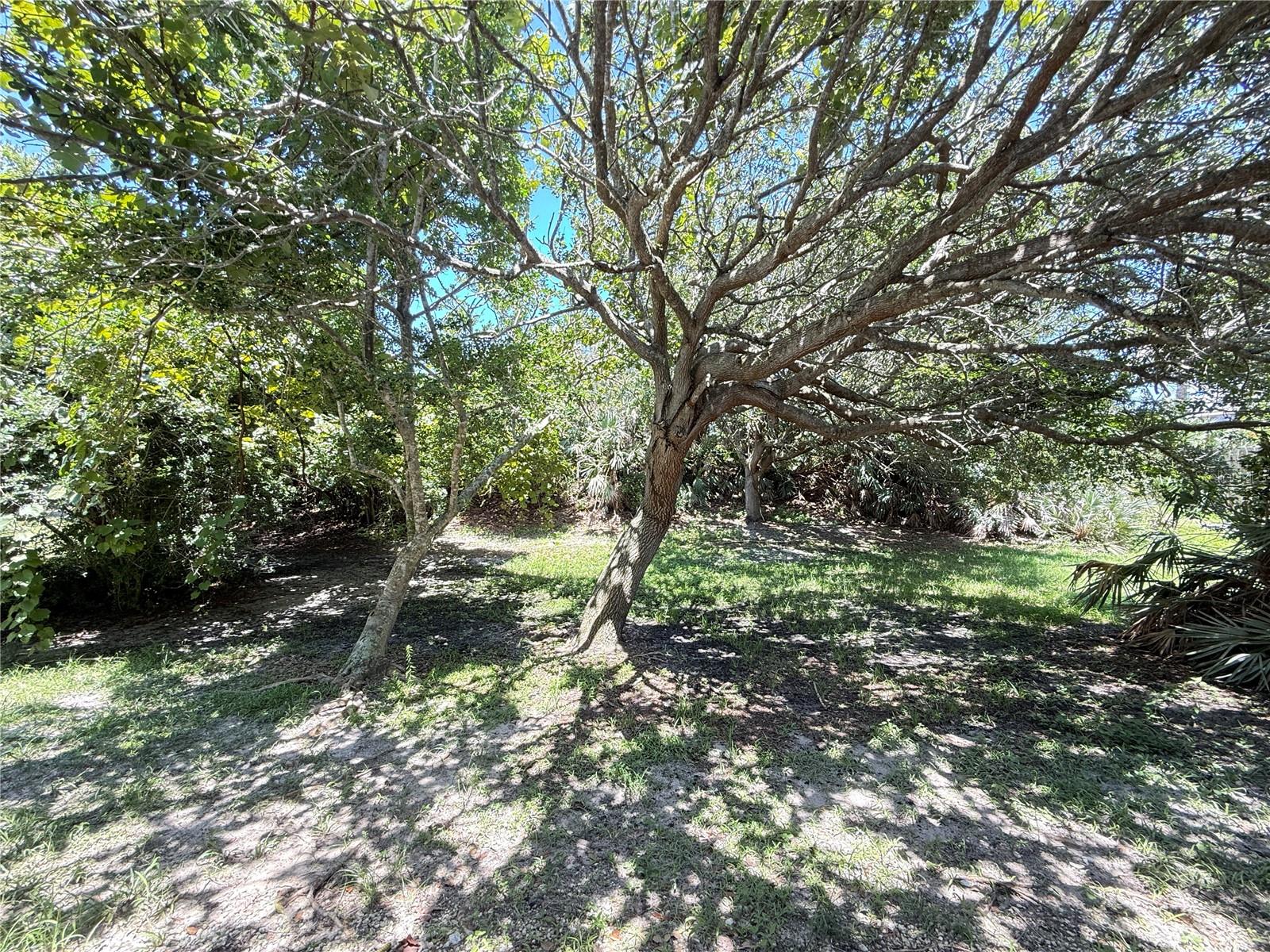 Image 32 of 47 For 4405 Sea Mist Drive 114