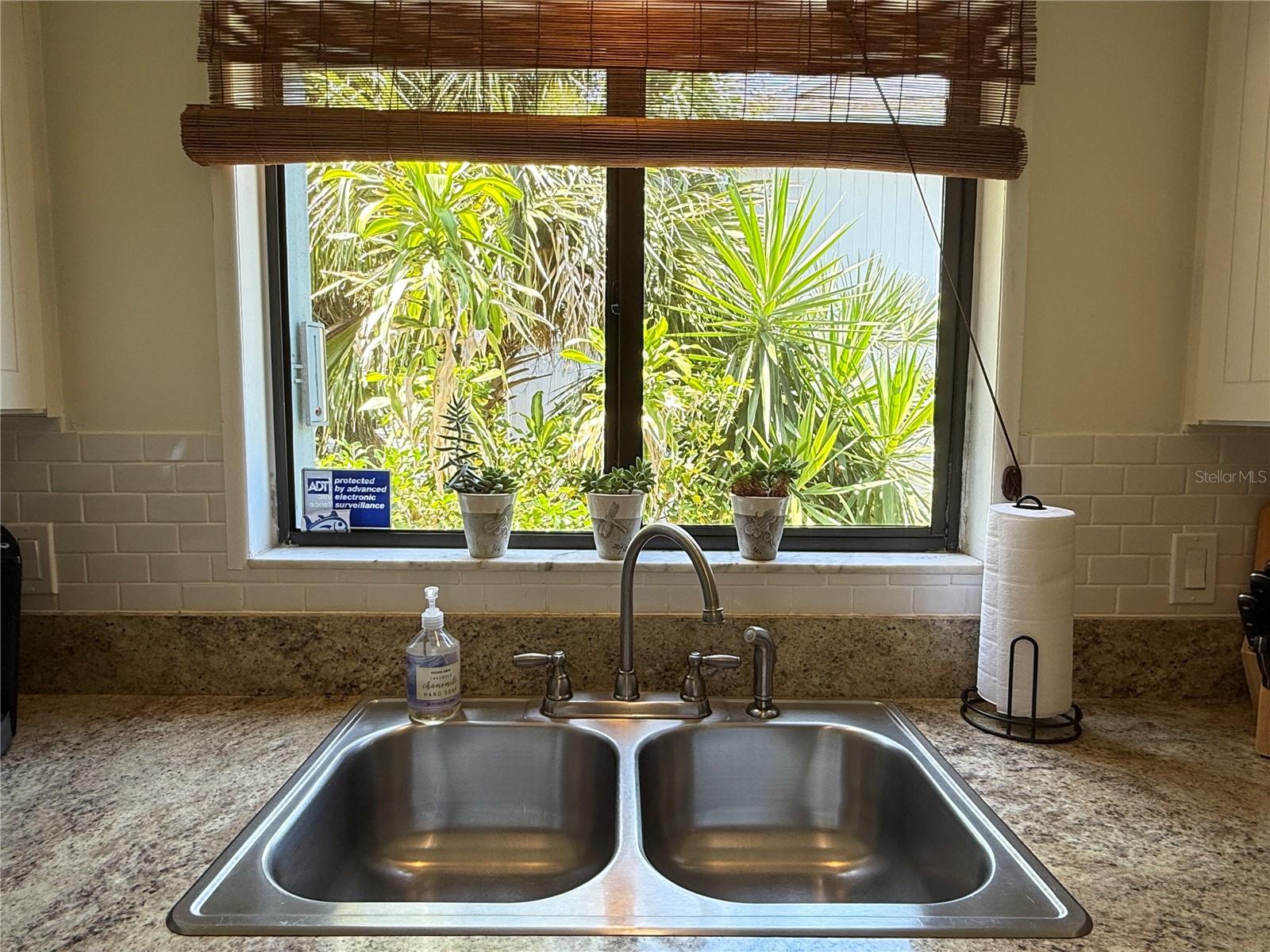 Image 6 of 47 For 4405 Sea Mist Drive 114