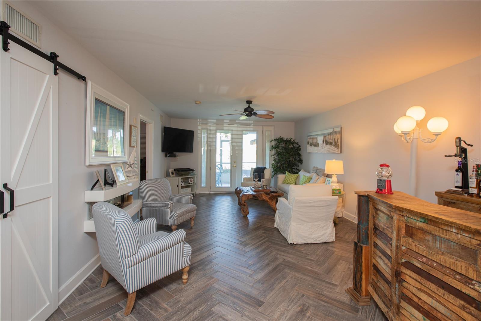Image 2 of 32 For 432 Bouchelle Drive 103