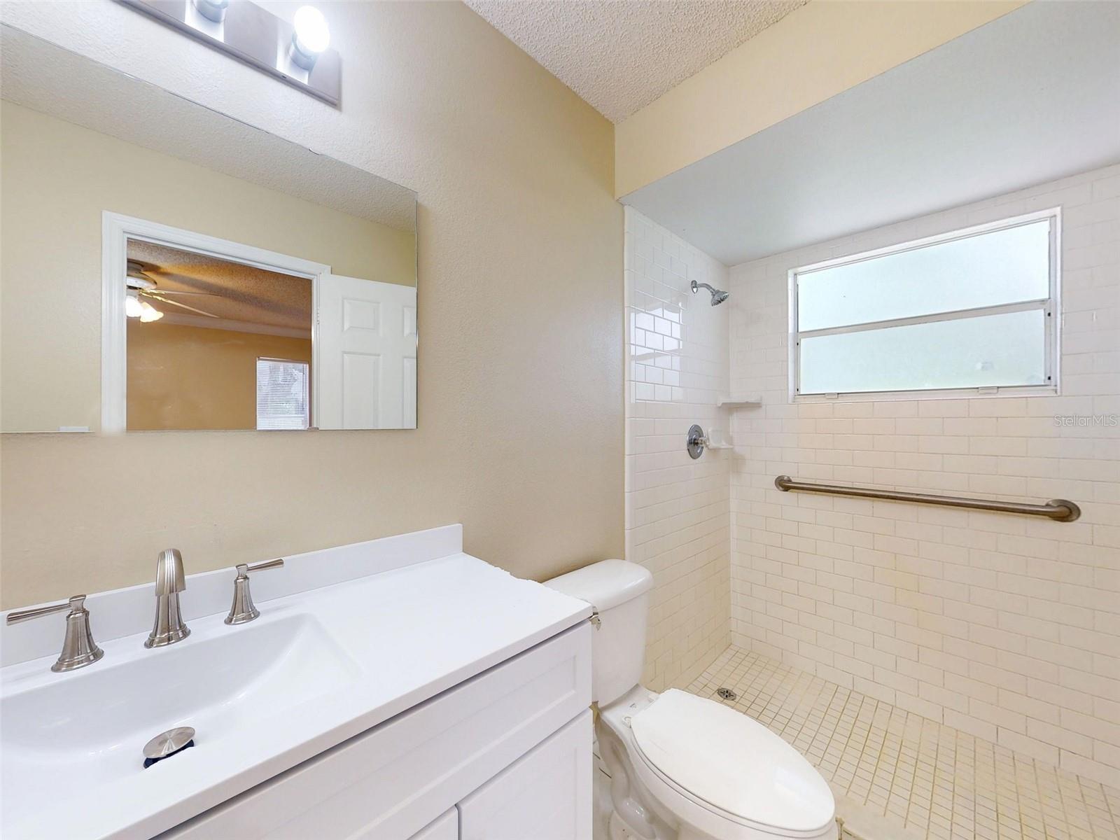 Image 19 of 40 For 1377 7th Avenue