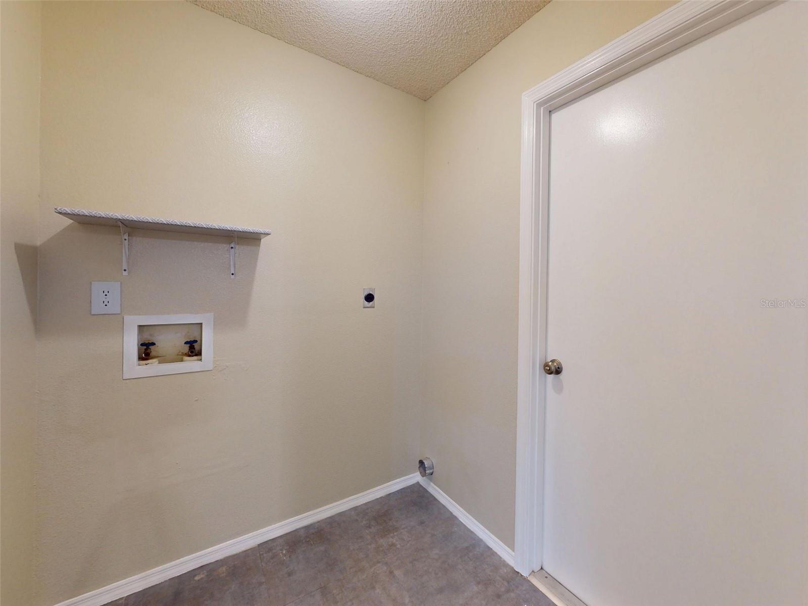 Image 31 of 40 For 1377 7th Avenue