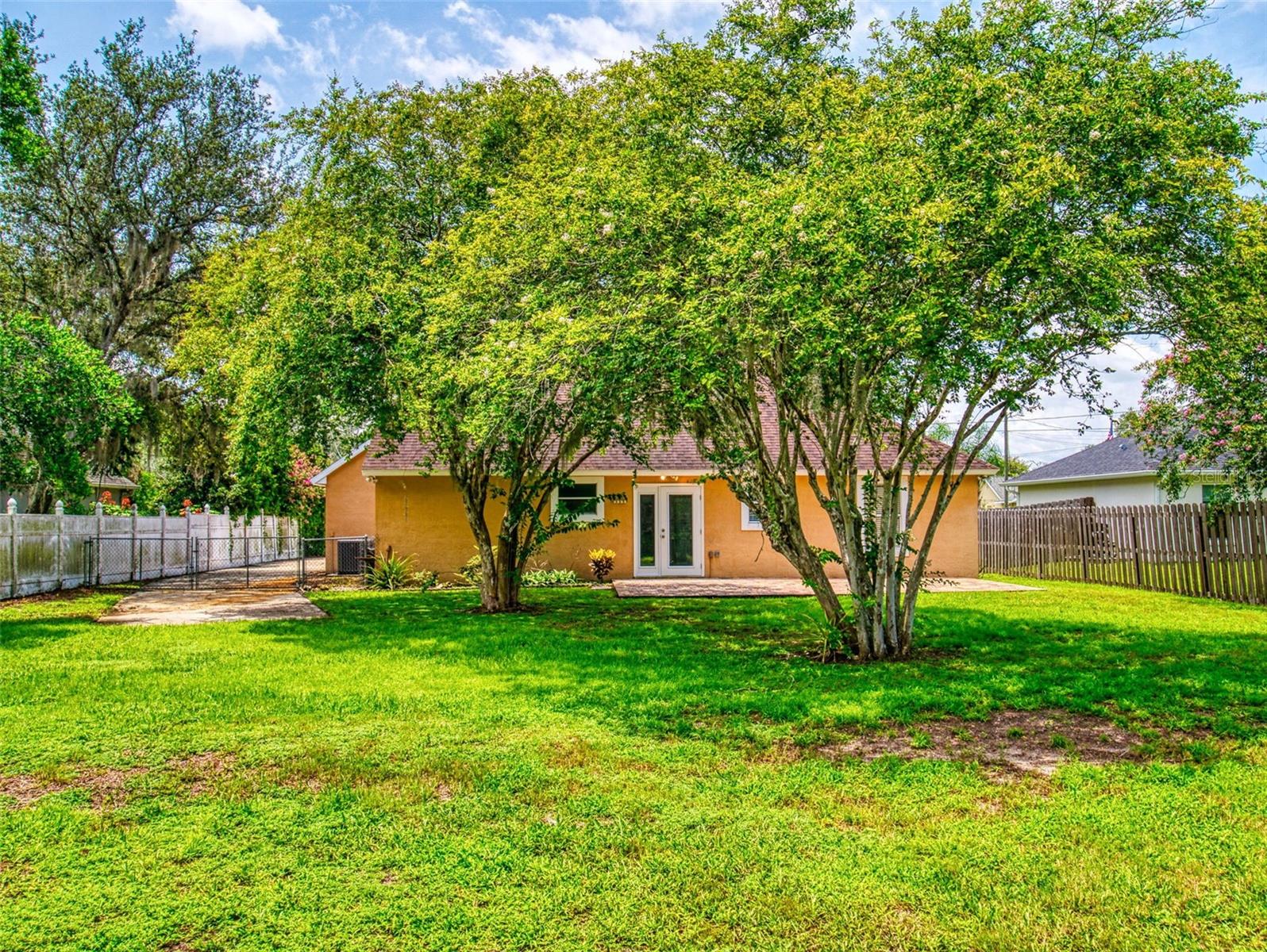 Image 36 of 40 For 1377 7th Avenue
