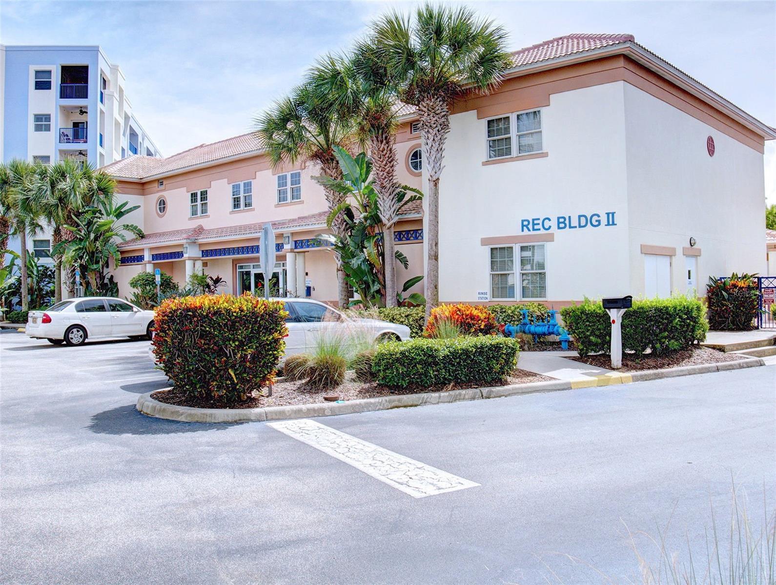 Image 50 of 84 For 5300 Atlantic Avenue 15-206