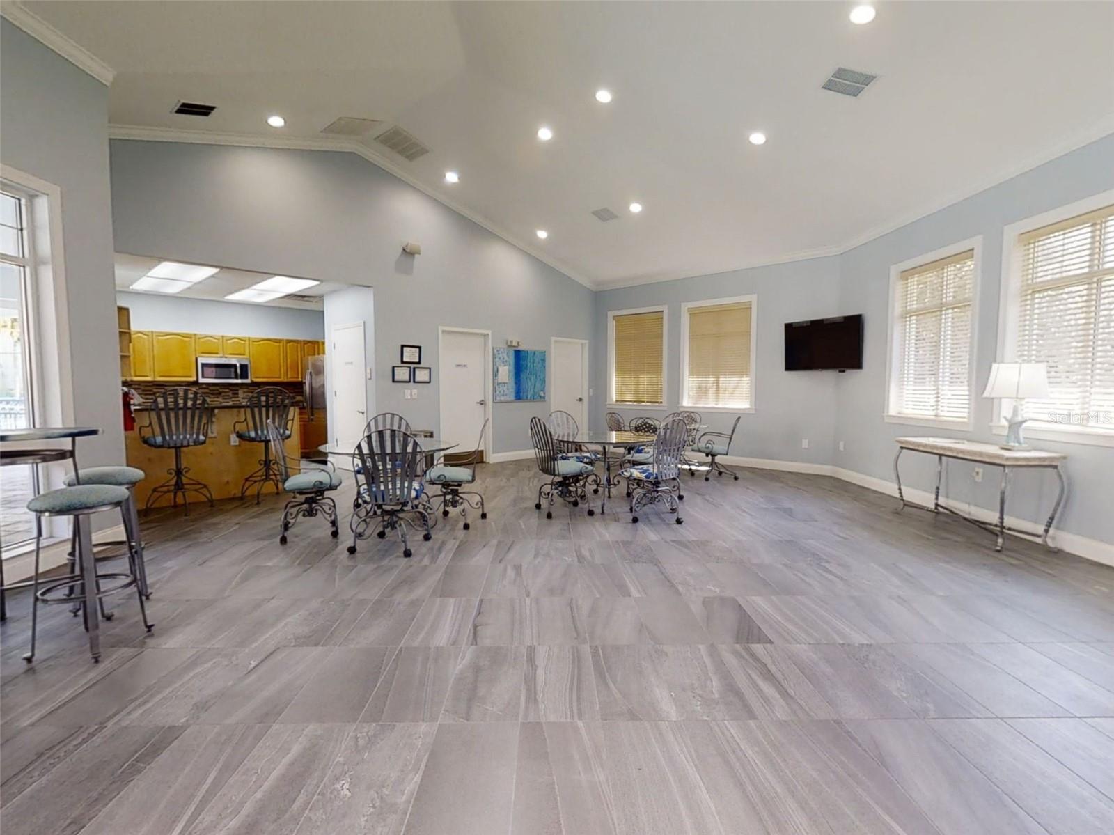 Image 75 of 84 For 5300 Atlantic Avenue 15-206