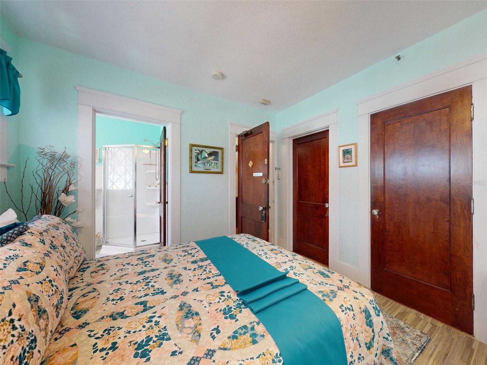Image 60 of 100 For 544 Palmetto Avenue