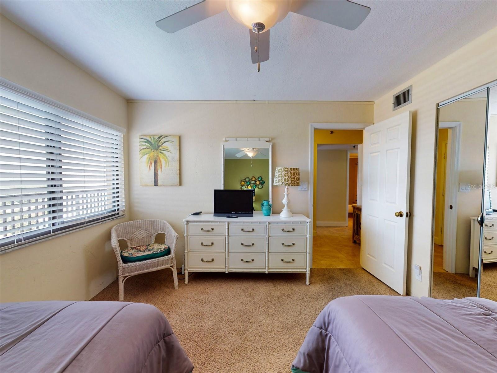 Image 10 of 39 For 4139 Atlantic Avenue B606