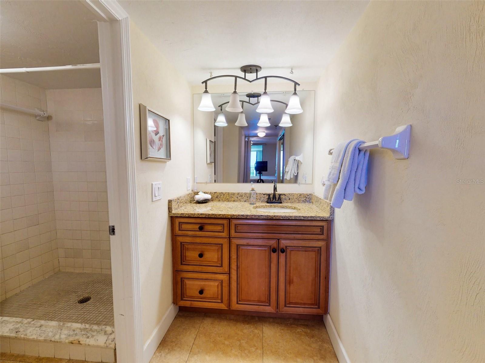Image 20 of 39 For 4139 Atlantic Avenue B606