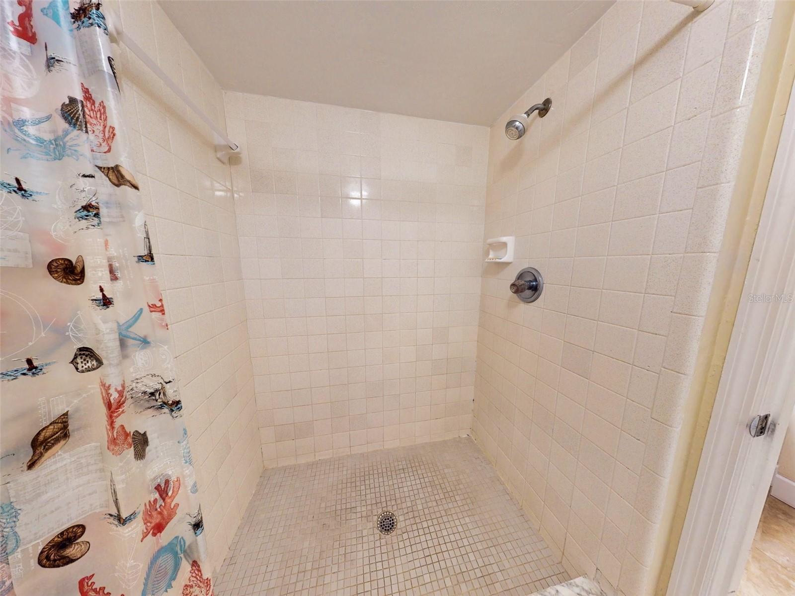 Image 21 of 39 For 4139 Atlantic Avenue B606