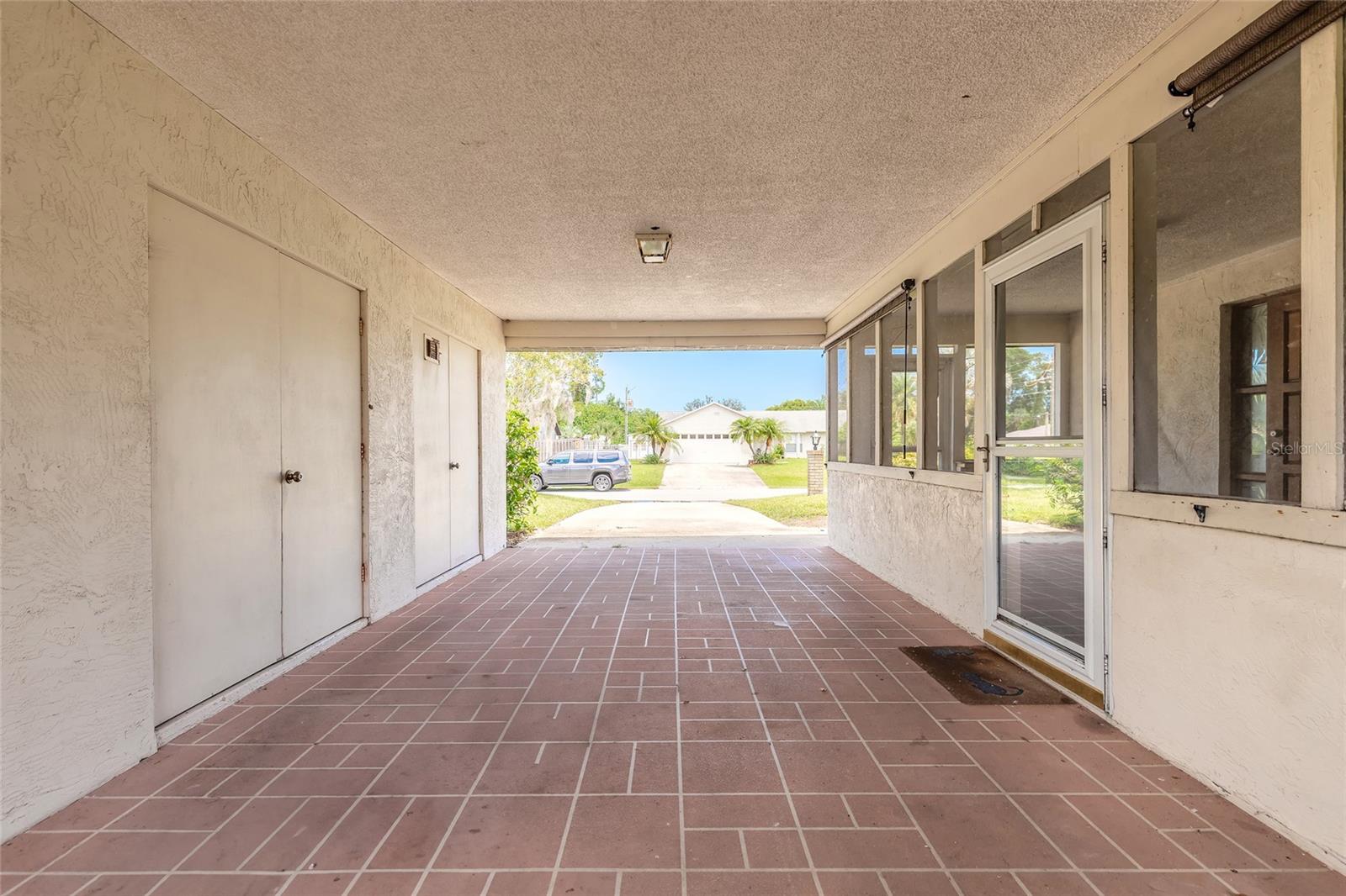 Image 10 of 61 For 2948 Willow Oak Drive