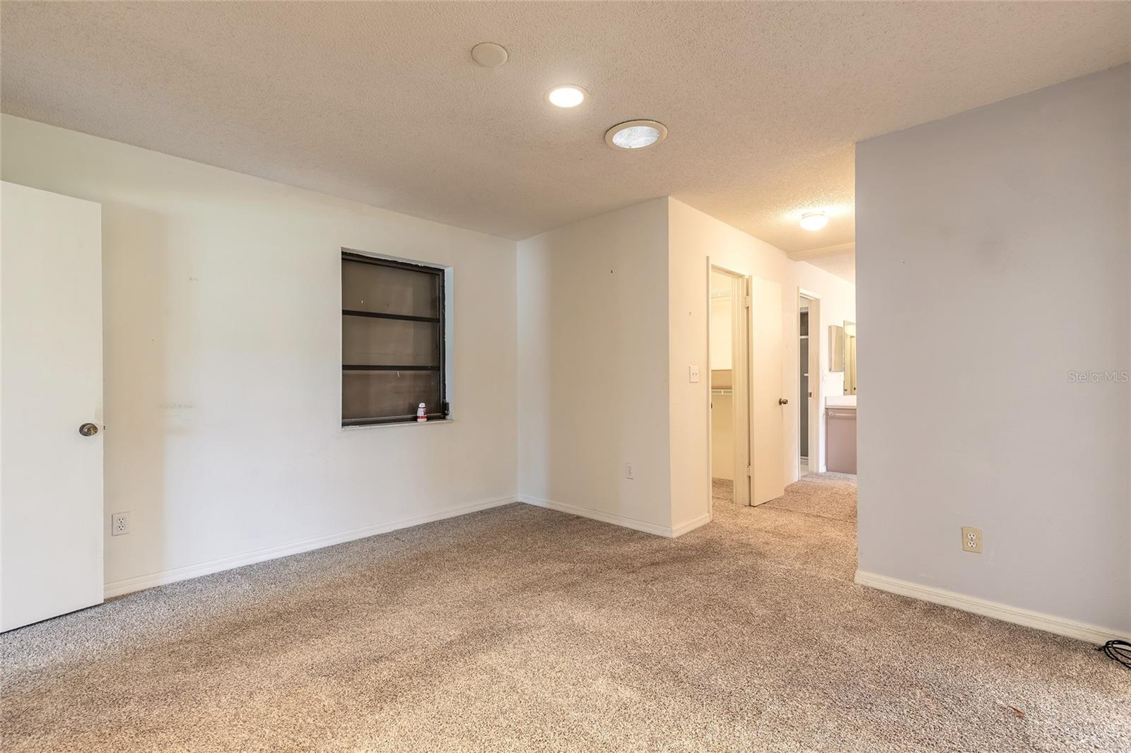 Image 14 of 61 For 2948 Willow Oak Drive