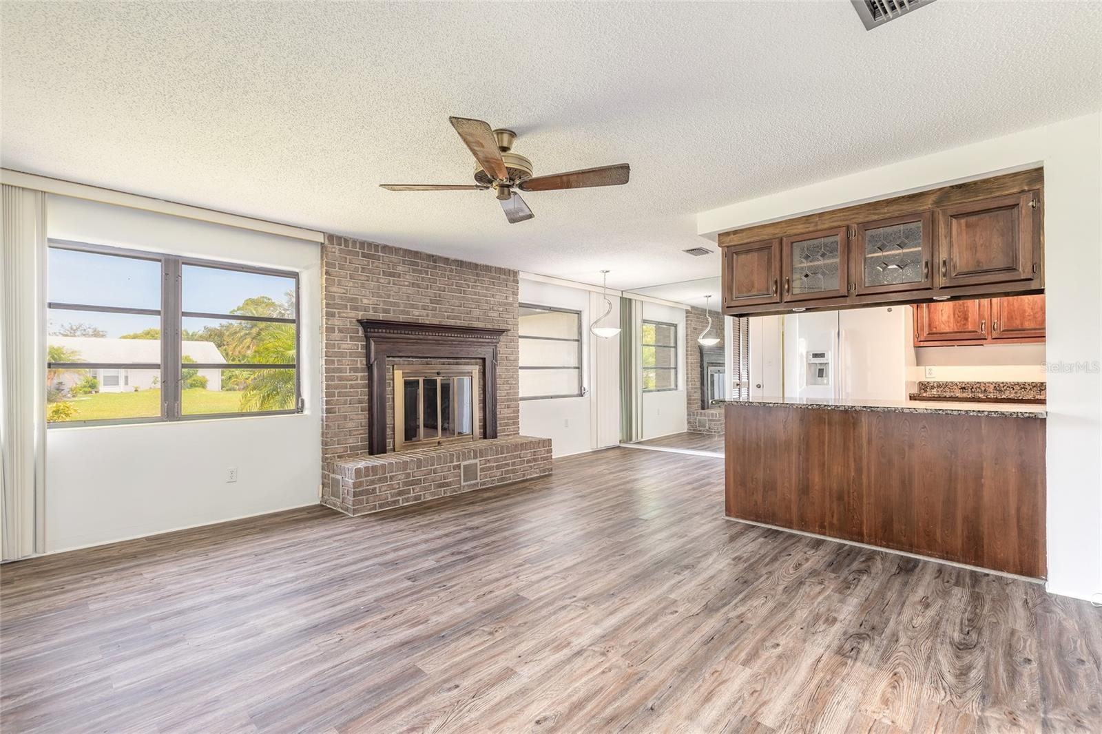 Image 27 of 61 For 2948 Willow Oak Drive