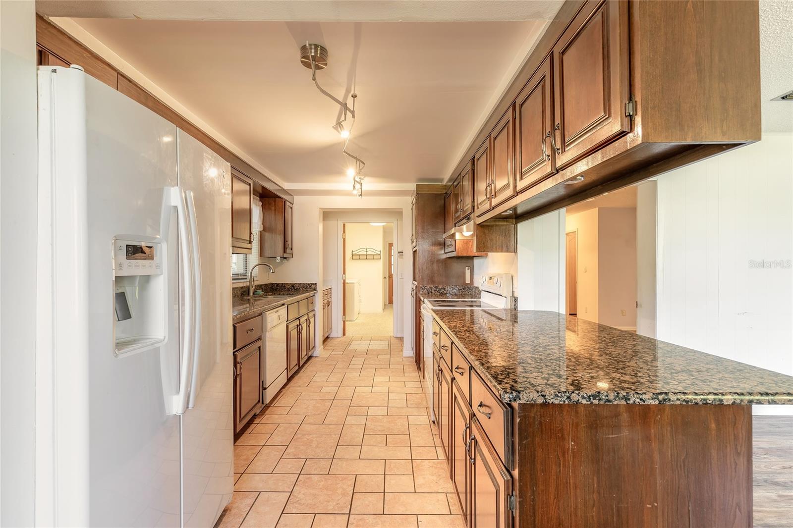 Image 30 of 61 For 2948 Willow Oak Drive