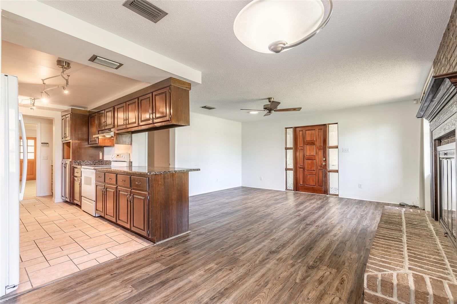 Image 36 of 61 For 2948 Willow Oak Drive