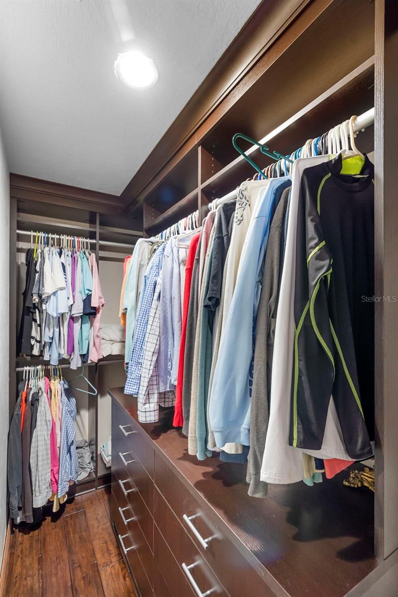 Image 35 of 53 For 550 Timberlane Drive