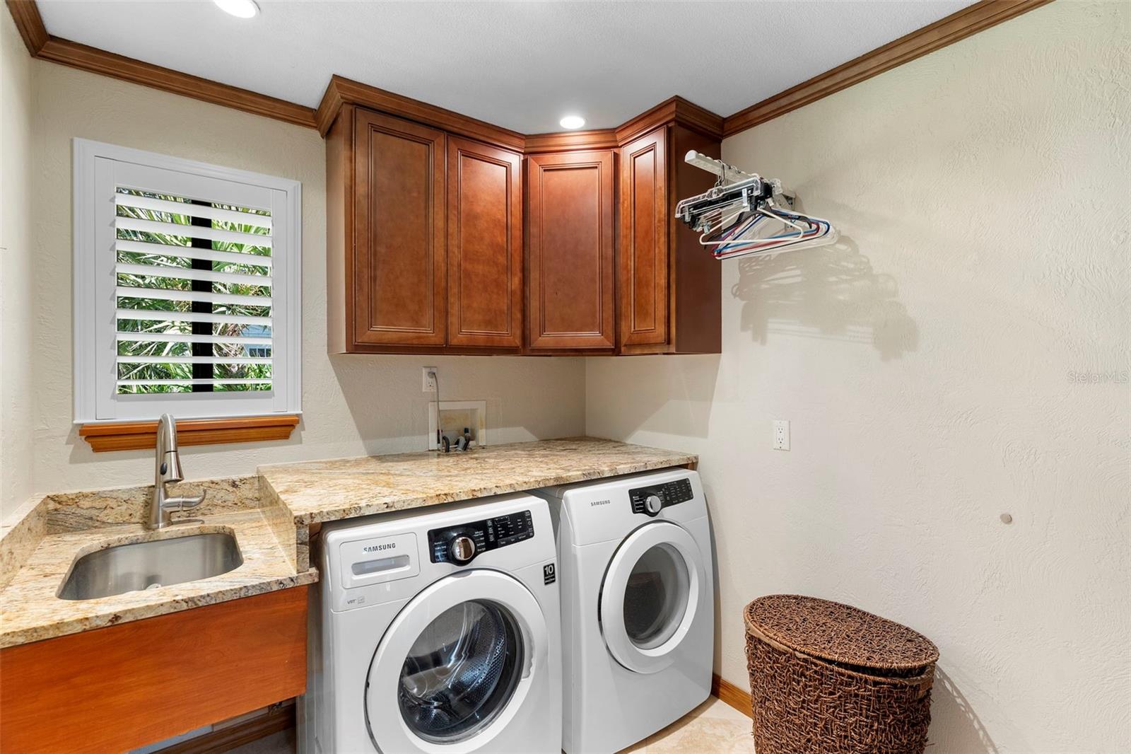 Image 38 of 53 For 550 Timberlane Drive