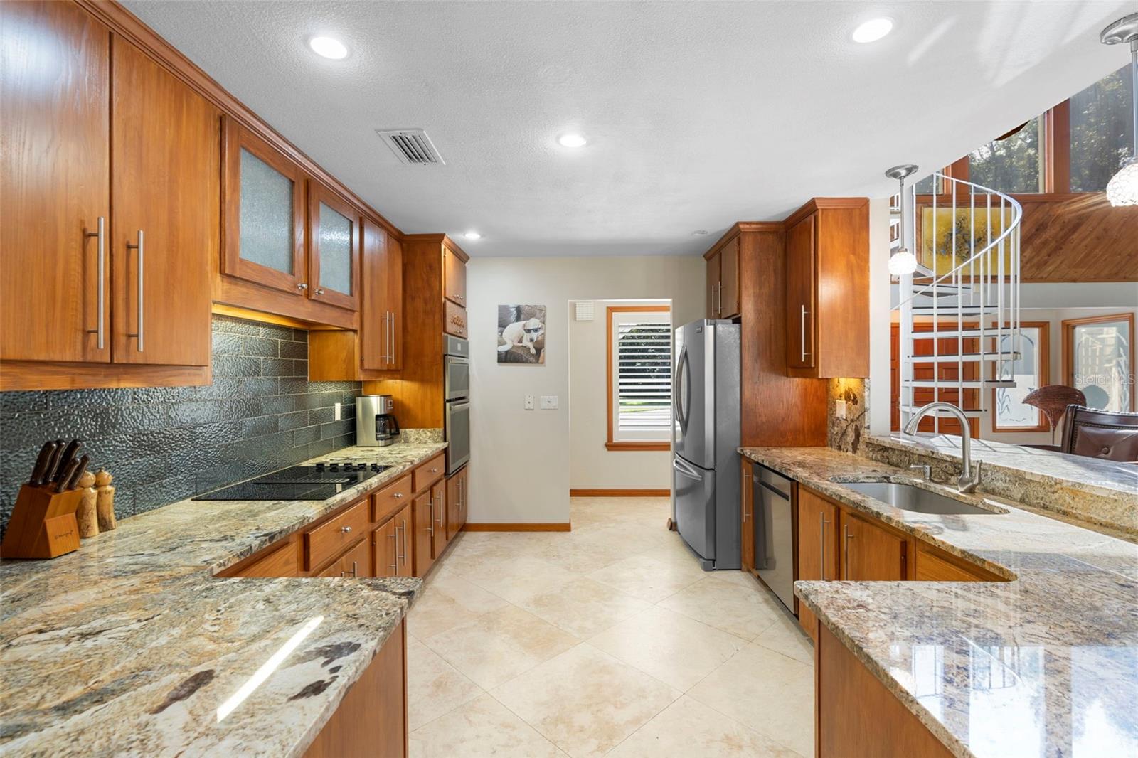 Image 9 of 53 For 550 Timberlane Drive