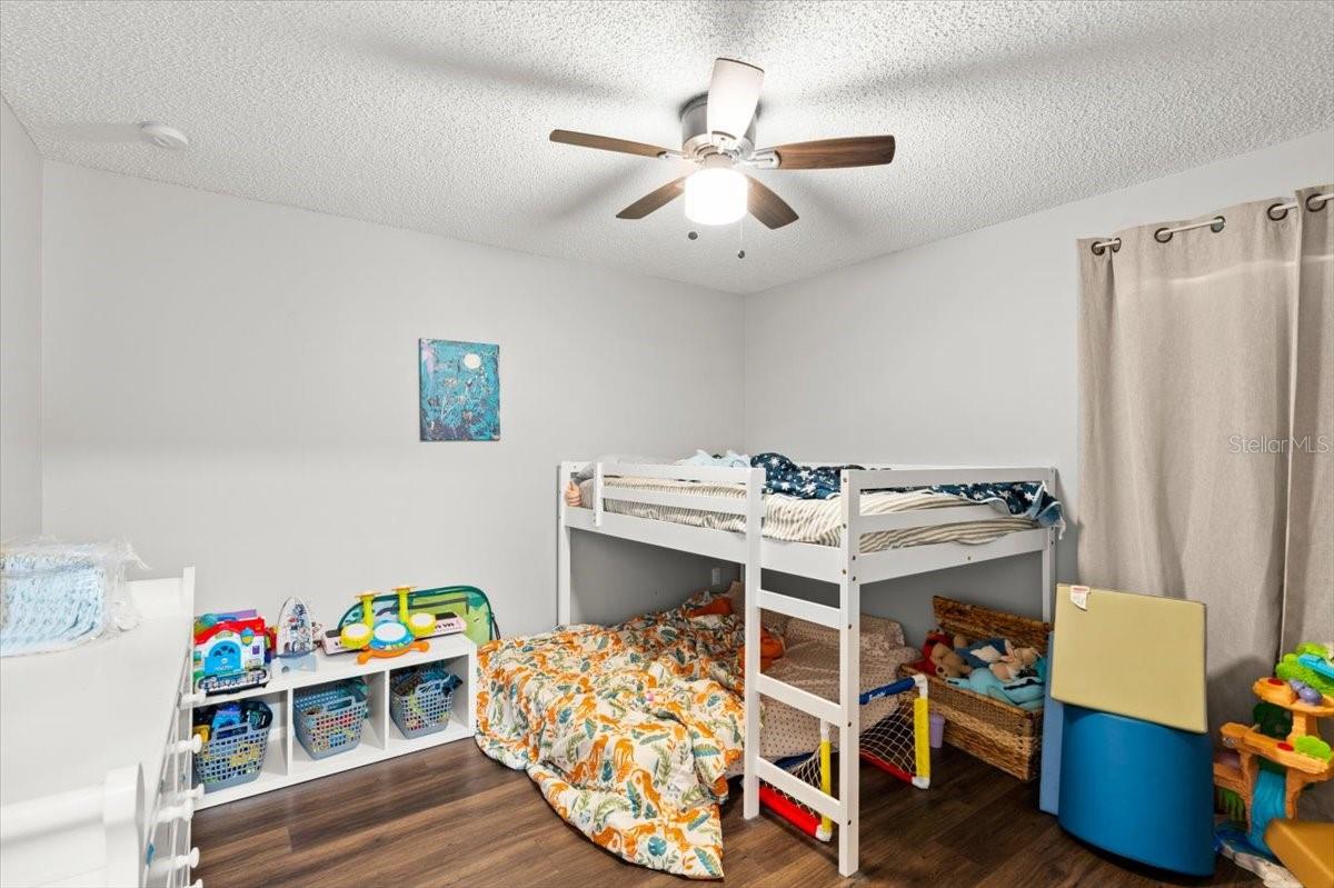 Image 19 of 38 For 1023 Gage Avenue