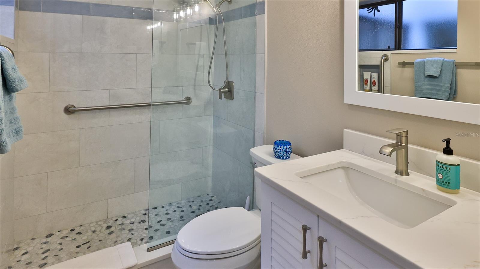 Image 14 of 41 For 4287 Sea Mist Drive