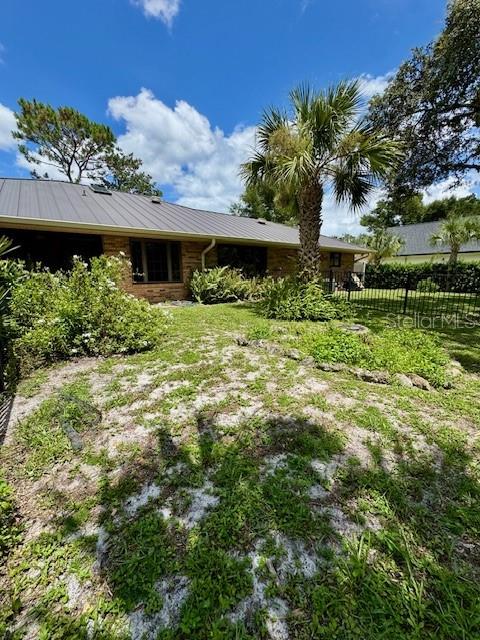Image 18 of 19 For 156 Live Oak Court