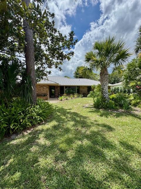 Image 2 of 19 For 156 Live Oak Court