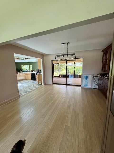 Image 6 of 19 For 156 Live Oak Court