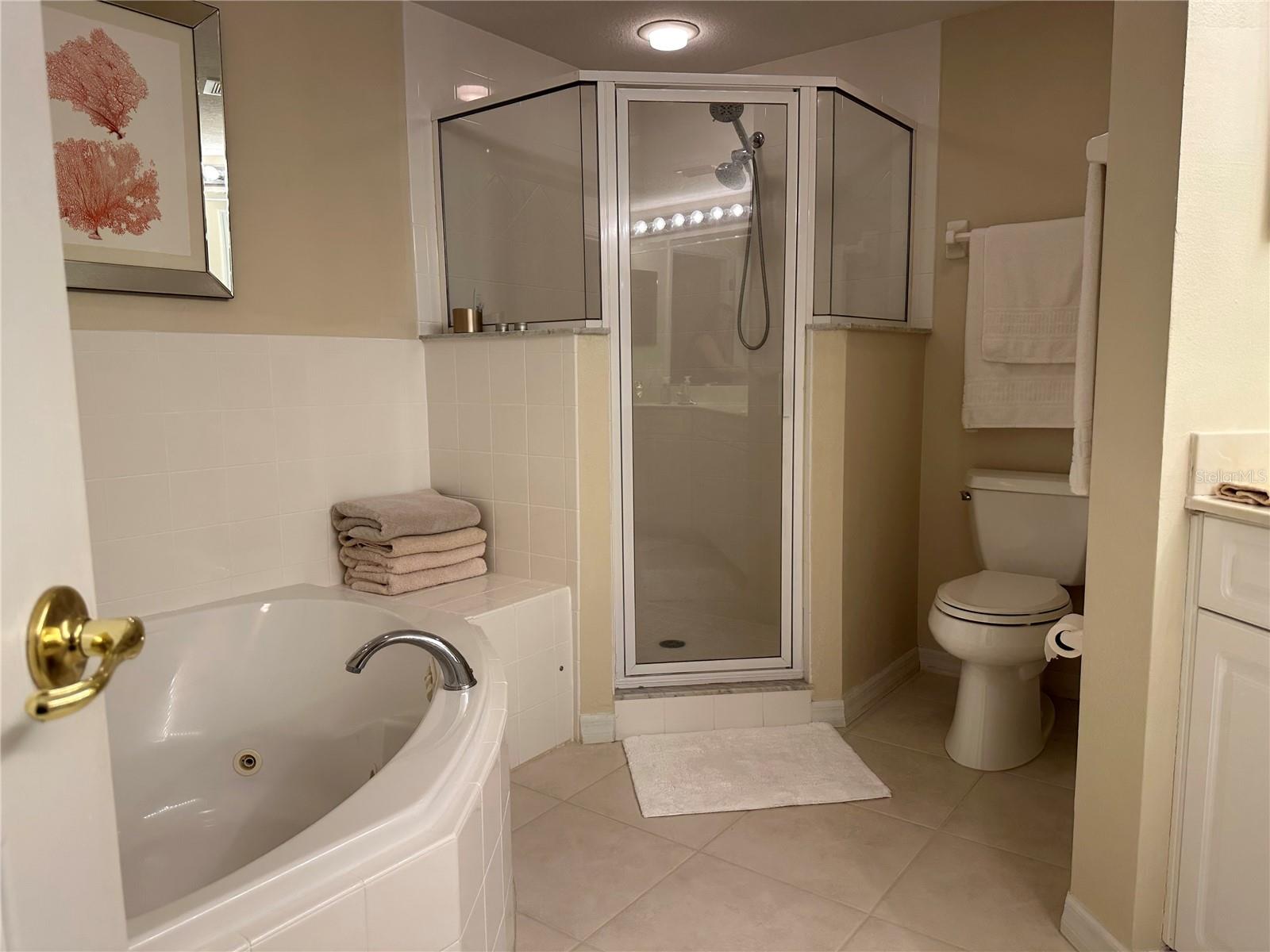 Image 15 of 36 For 5300 Atlantic Avenue 8-206