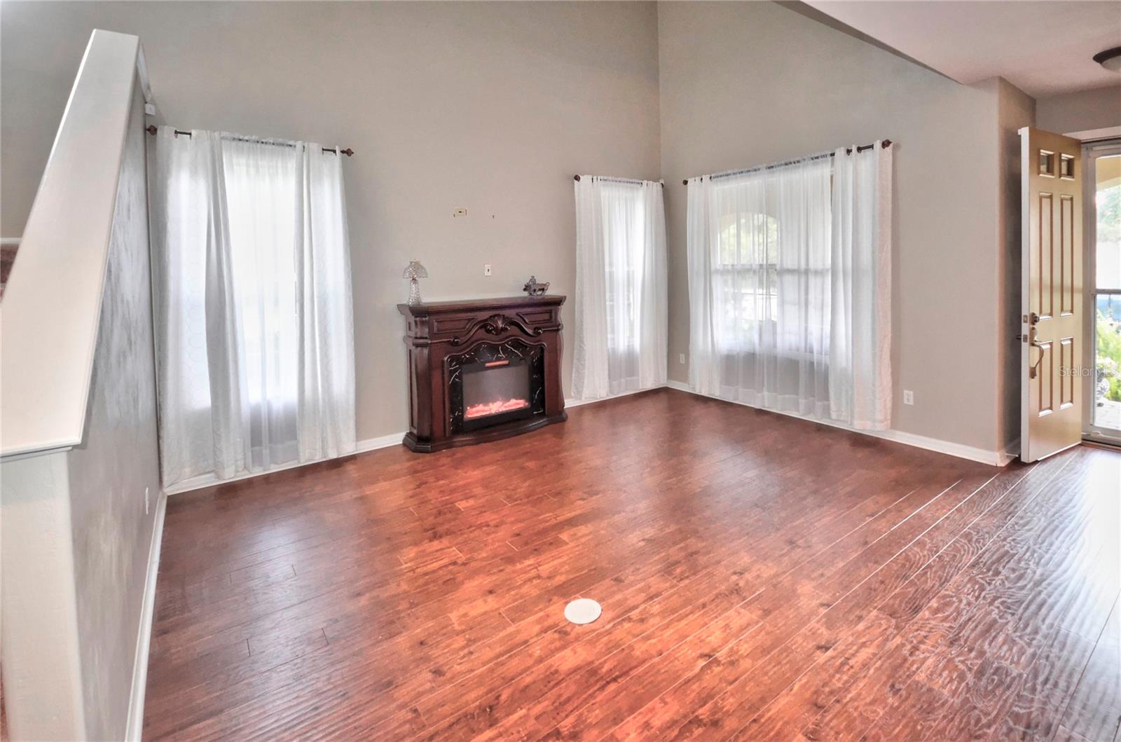 Image 12 of 38 For 3605 Casello Drive