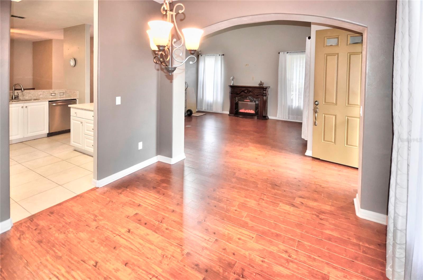 Image 15 of 38 For 3605 Casello Drive