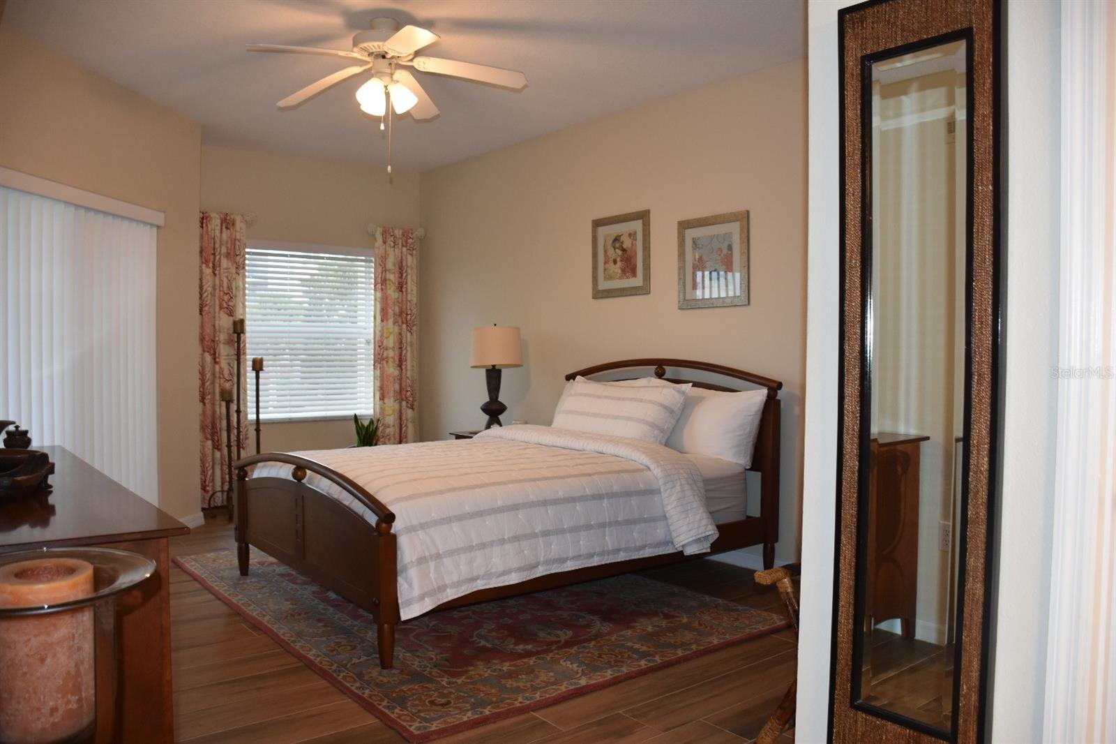 Image 14 of 40 For 5300 Atlantic Avenue 8-206