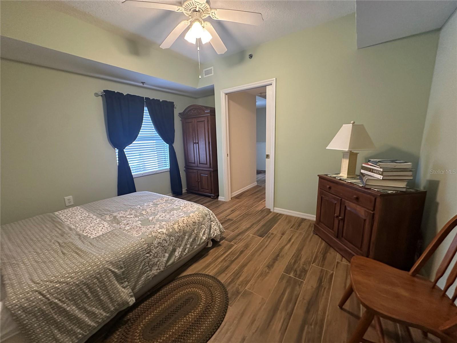 Image 21 of 40 For 5300 Atlantic Avenue 8-206