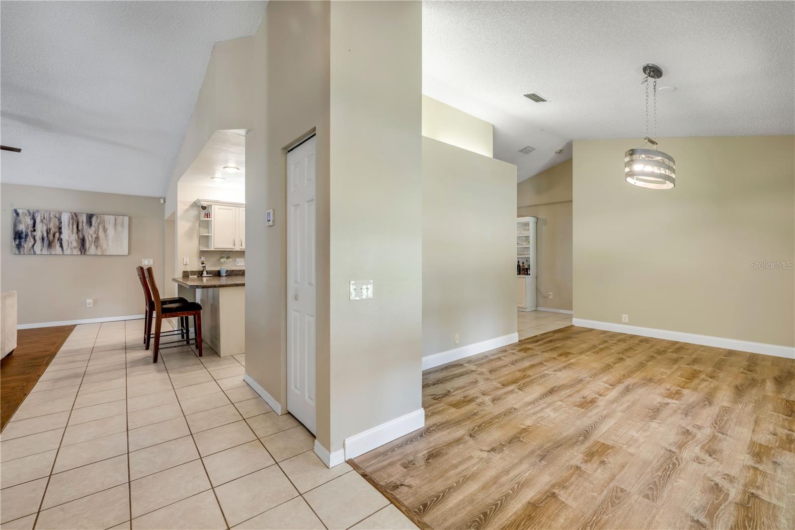 Image 18 of 92 For 3080 Ragis Road