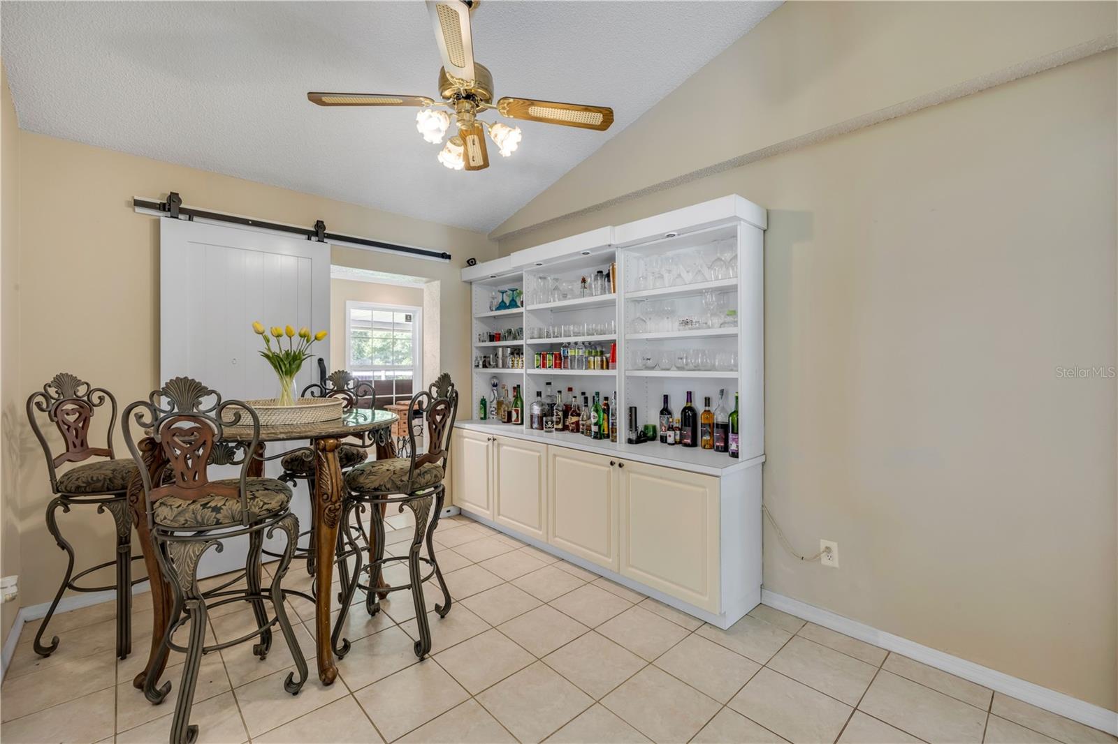 Image 23 of 92 For 3080 Ragis Road