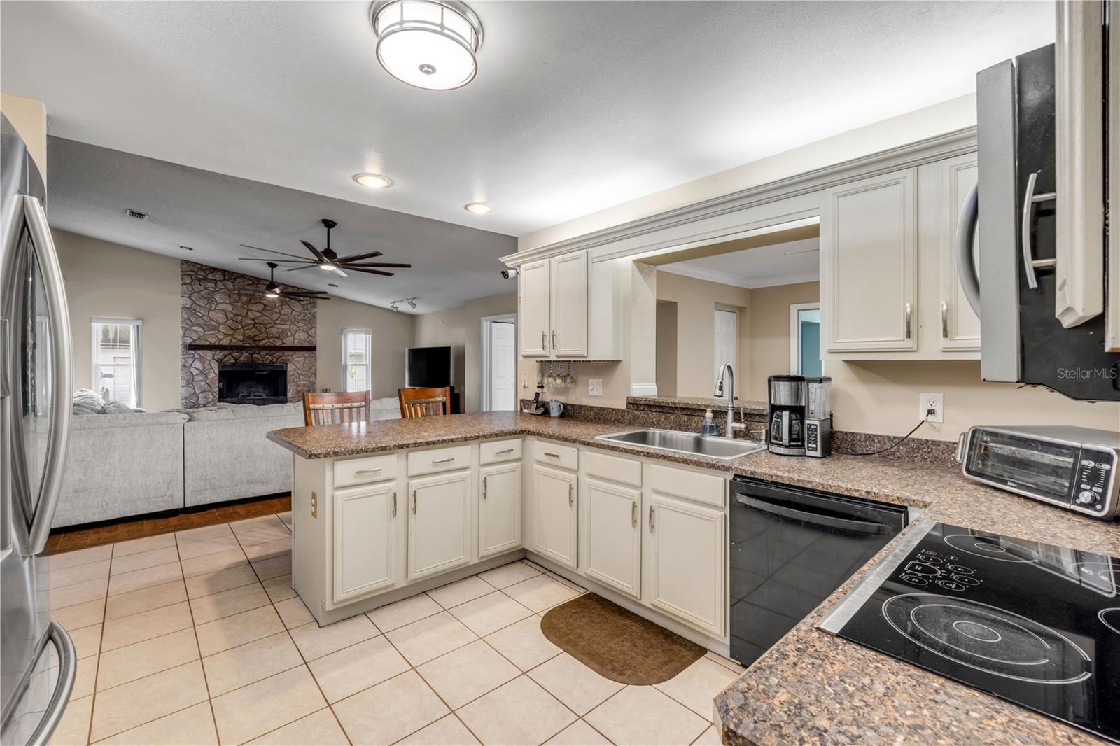 Image 34 of 92 For 3080 Ragis Road