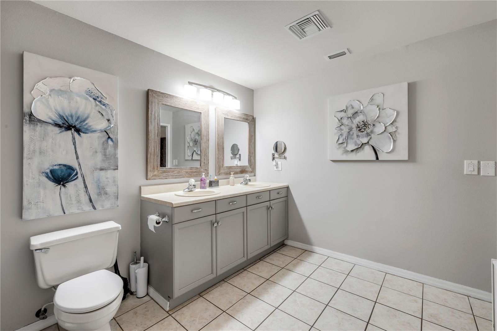 Image 41 of 92 For 3080 Ragis Road