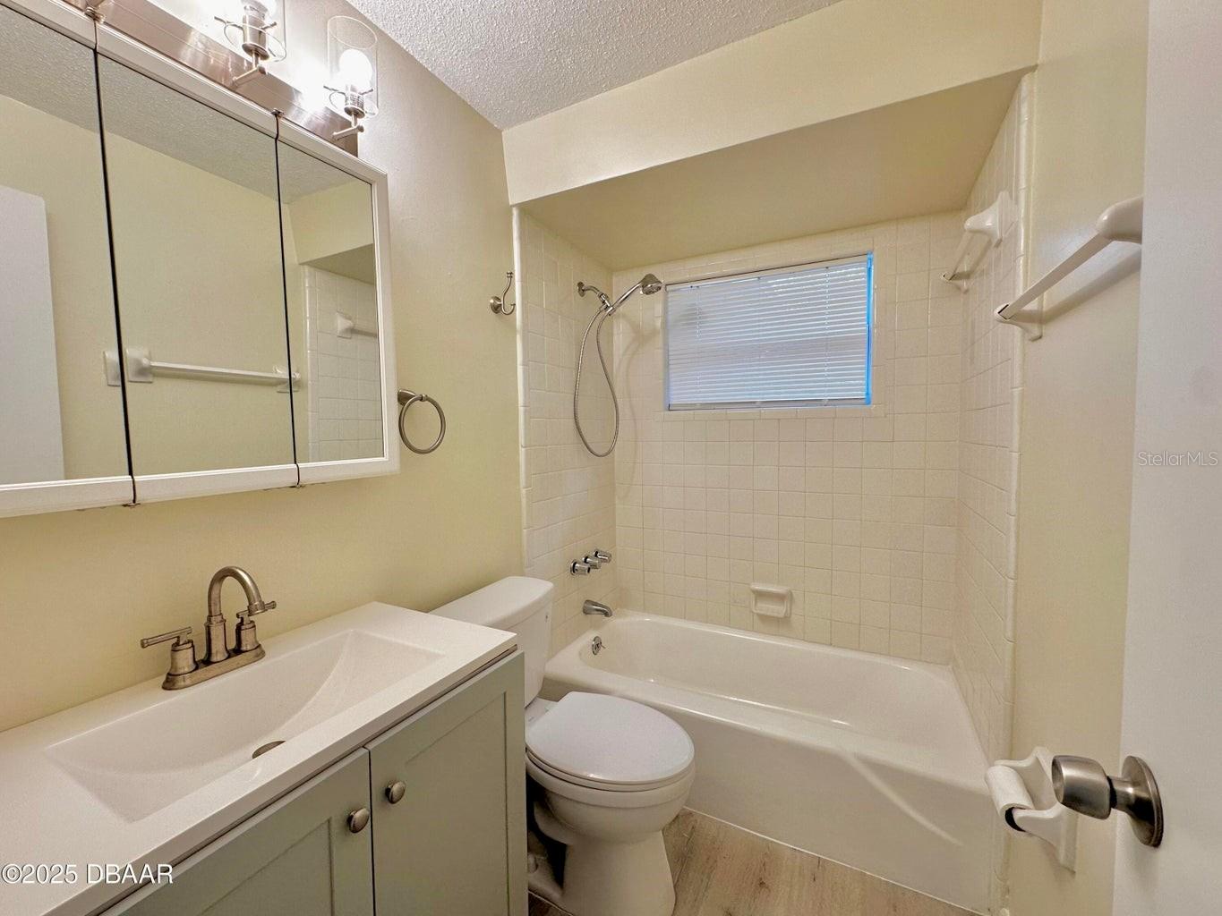 Image 17 of 22 For 1022 4th Street