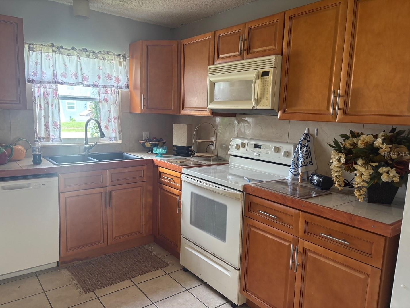 Image 31 of 32 For 739 Laurel Bay Circle