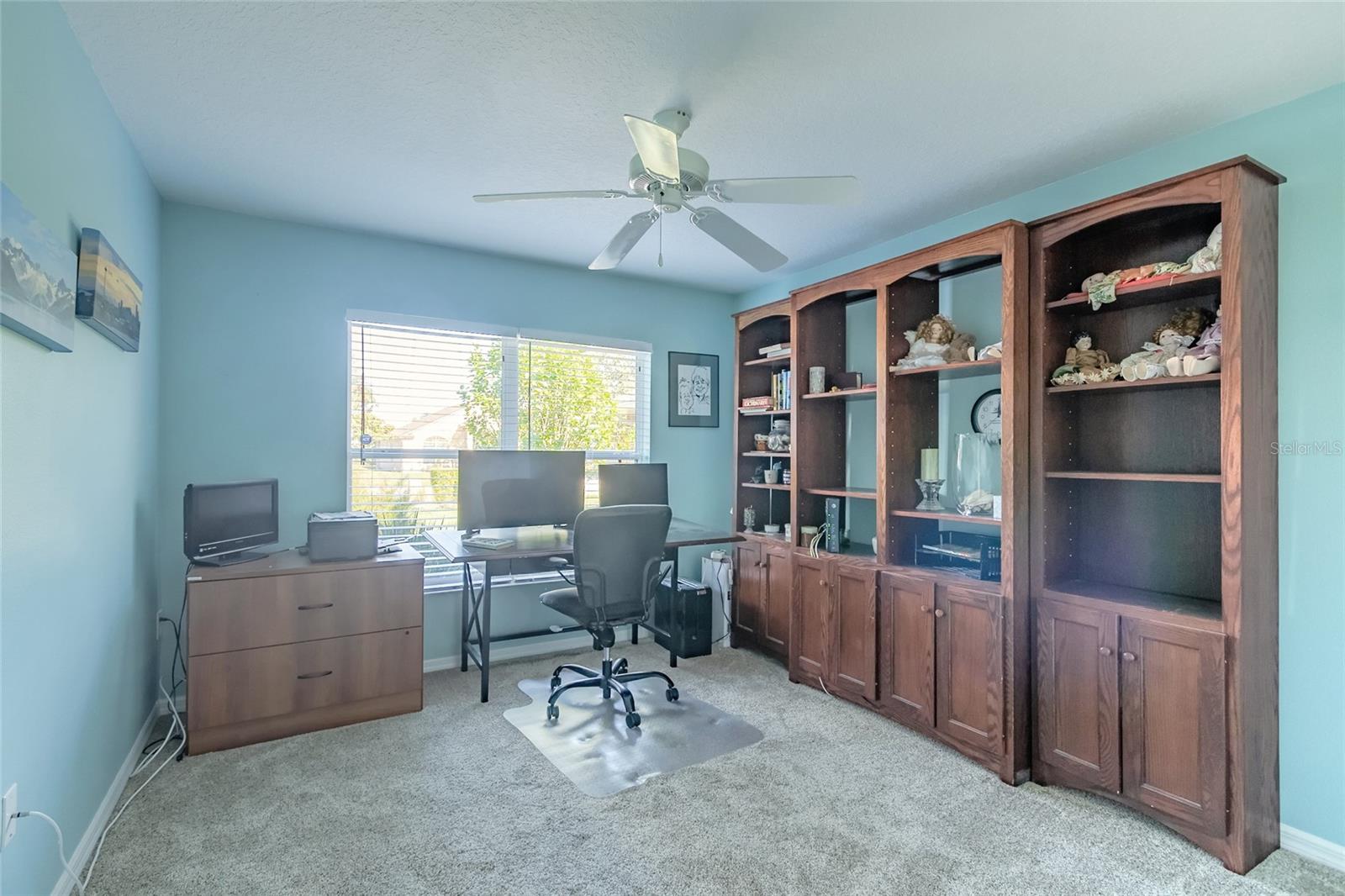Image 15 of 44 For 704 Coral Trace Boulevard