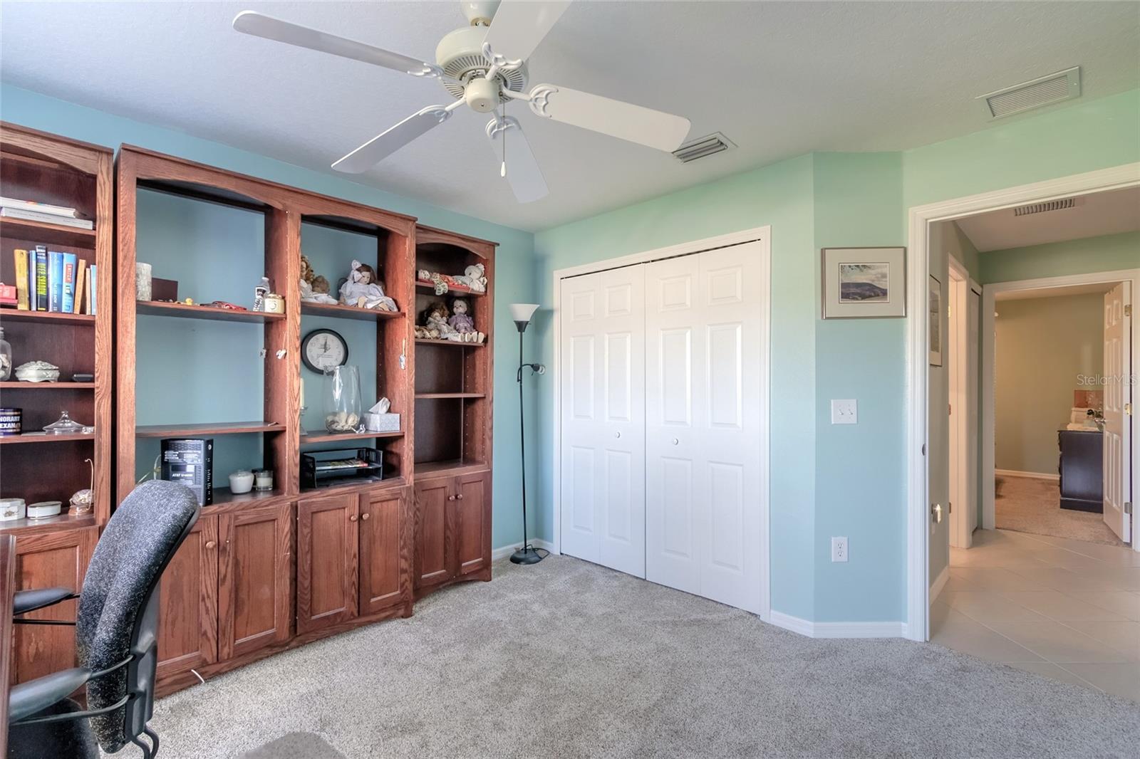 Image 16 of 44 For 704 Coral Trace Boulevard