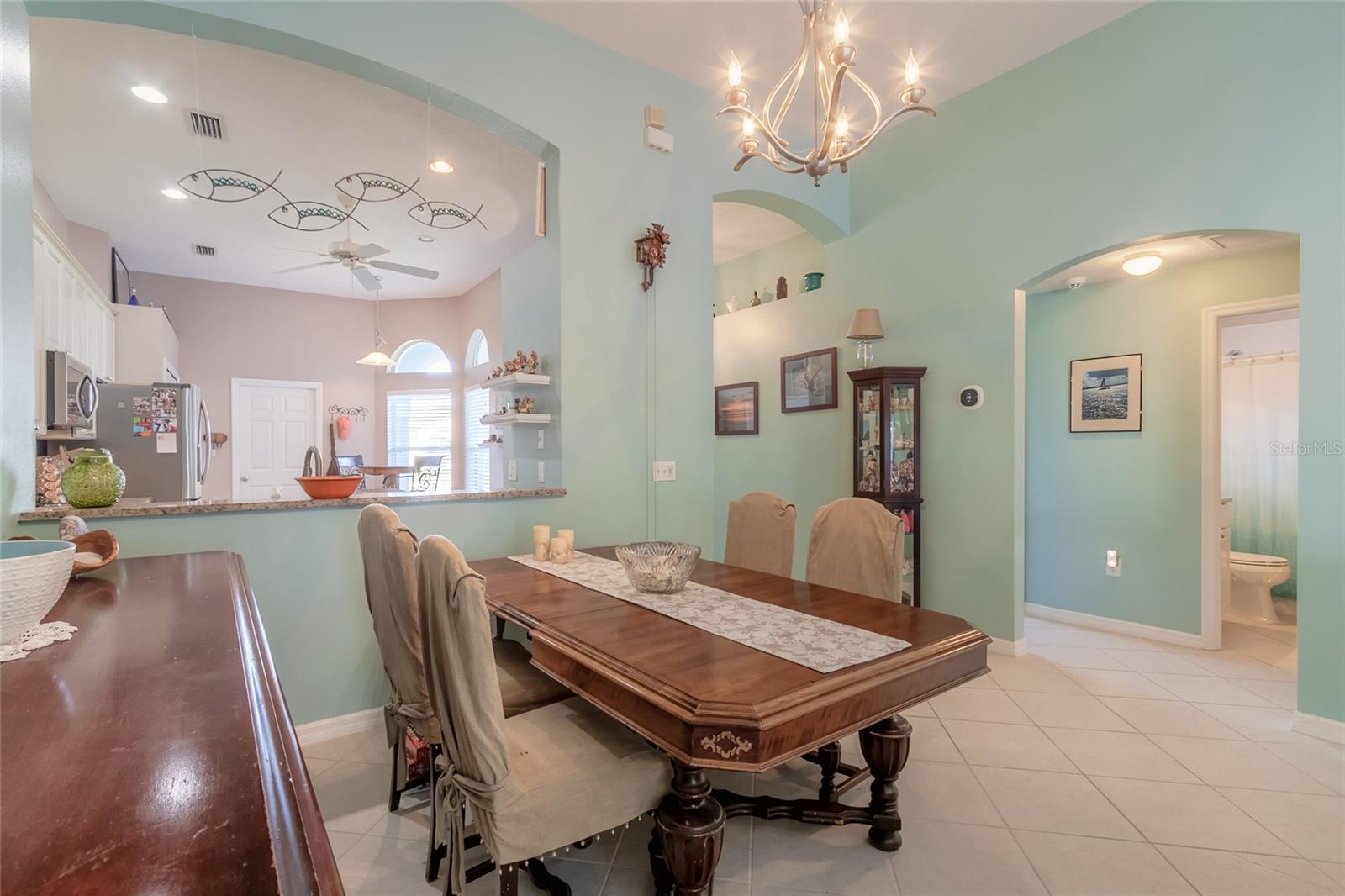Image 21 of 44 For 704 Coral Trace Boulevard