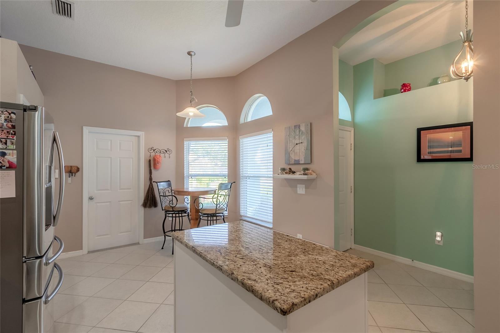 Image 24 of 44 For 704 Coral Trace Boulevard
