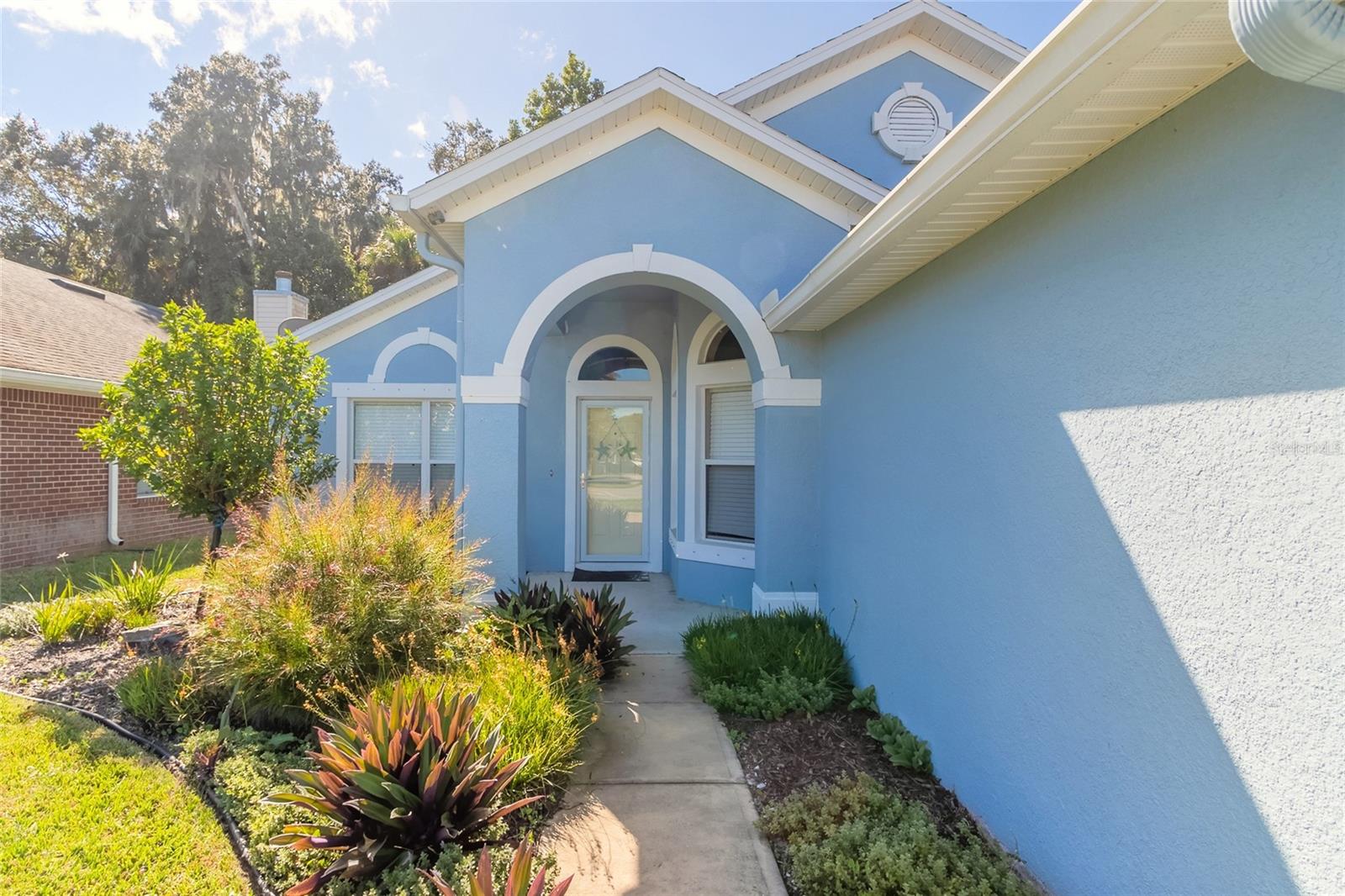 Image 4 of 44 For 704 Coral Trace Boulevard