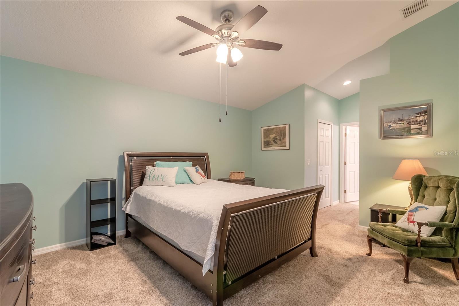 Image 5 of 44 For 704 Coral Trace Boulevard