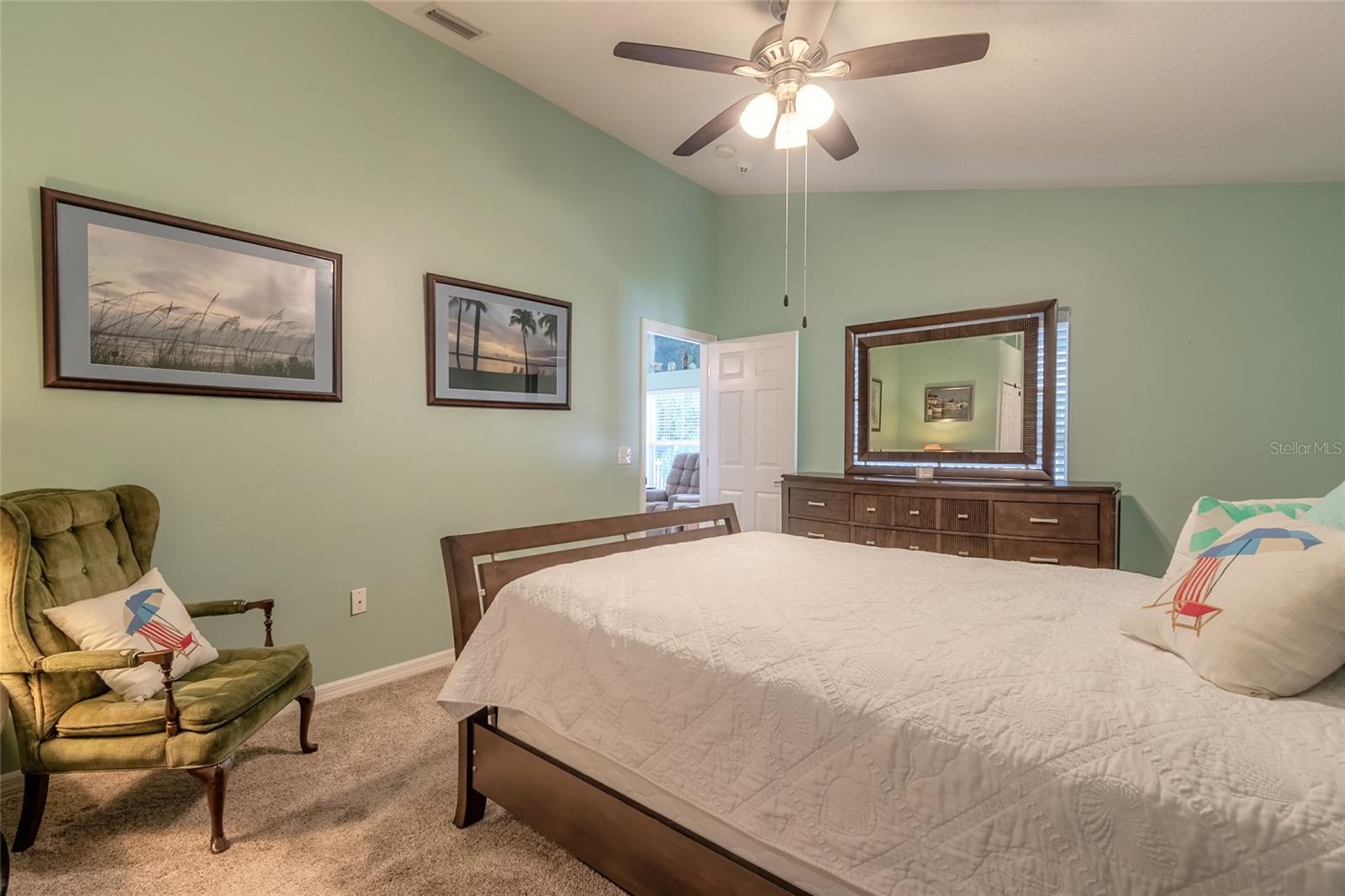 Image 6 of 44 For 704 Coral Trace Boulevard