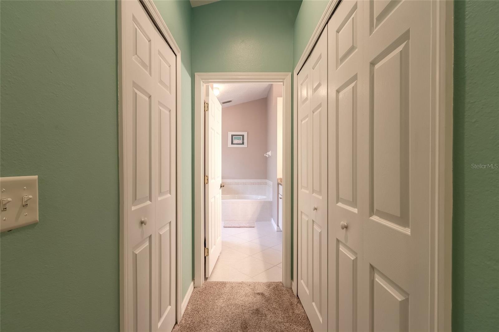 Image 7 of 44 For 704 Coral Trace Boulevard