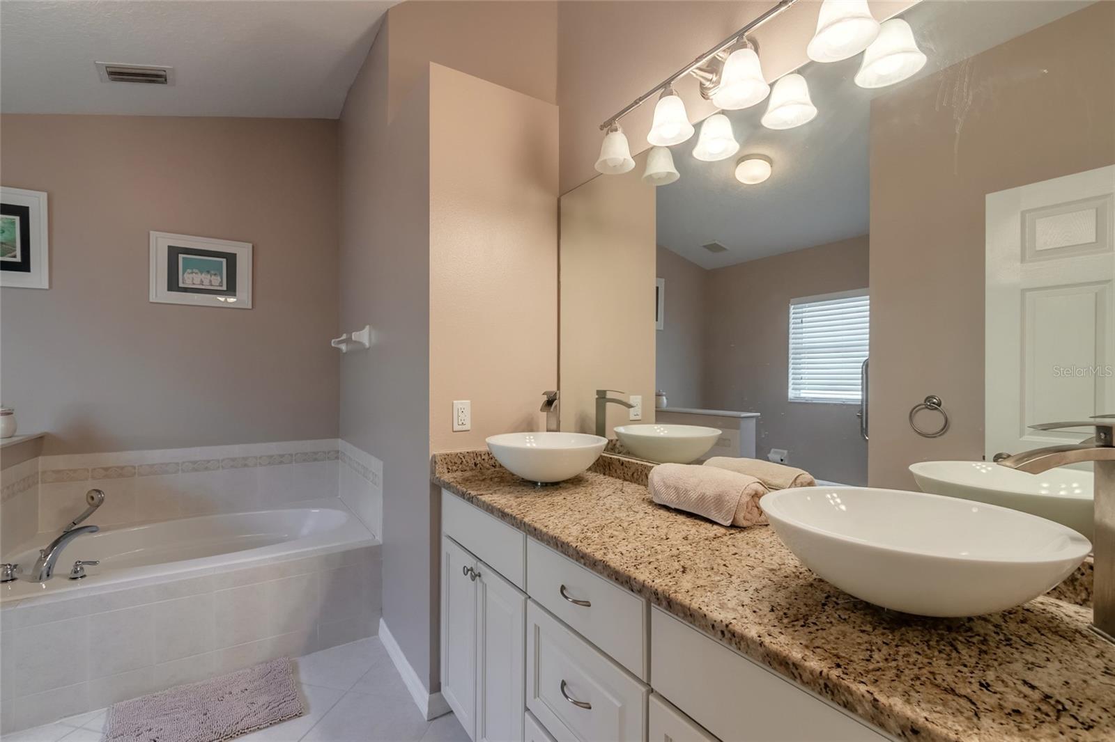 Image 8 of 44 For 704 Coral Trace Boulevard