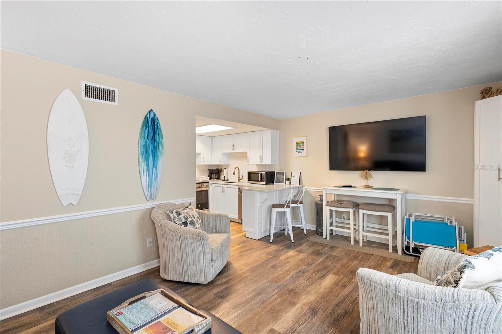 Image 2 of 28 For 3509 Atlantic Avenue 308