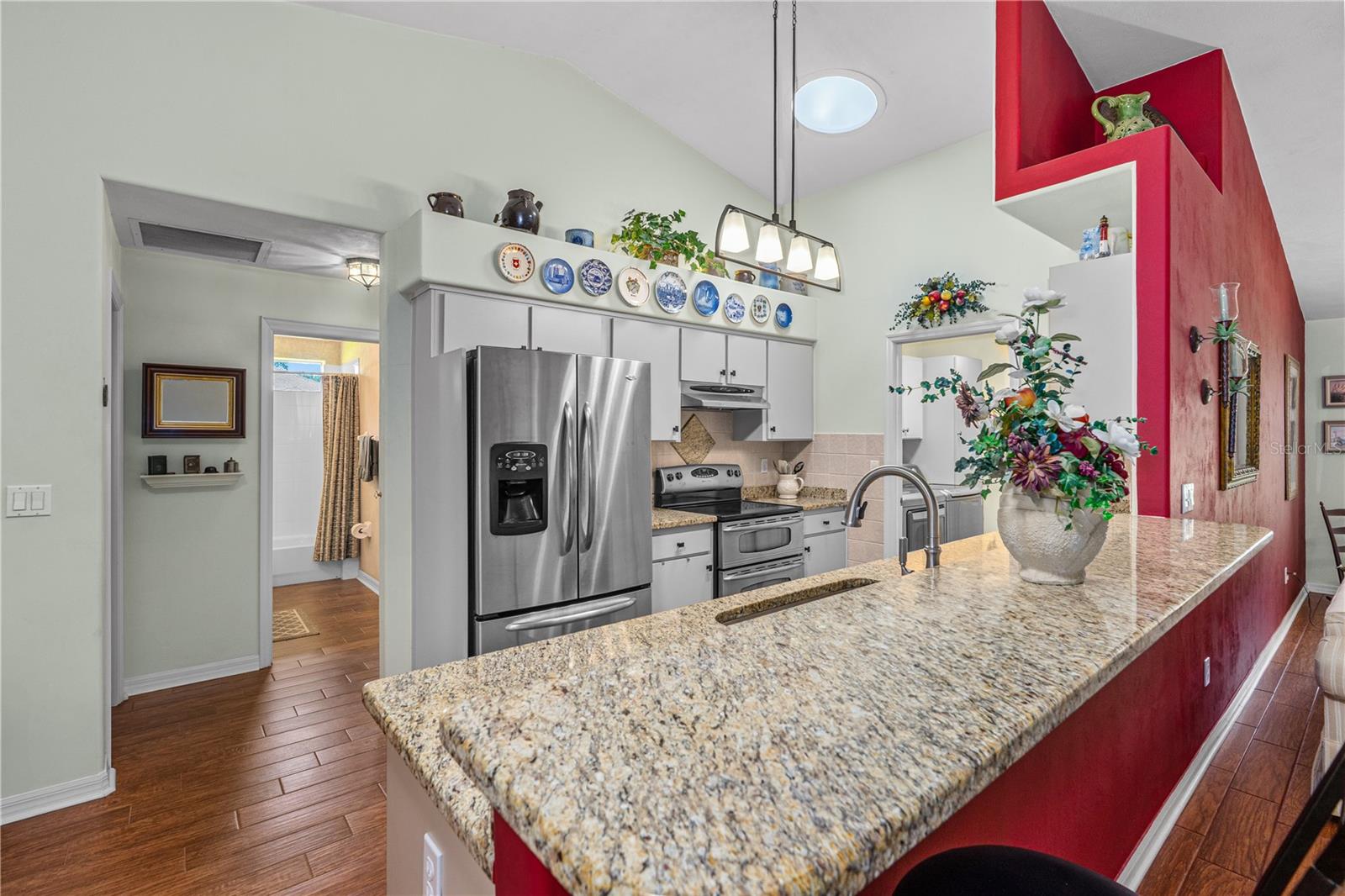 Image 10 of 46 For 993 Appleview Way
