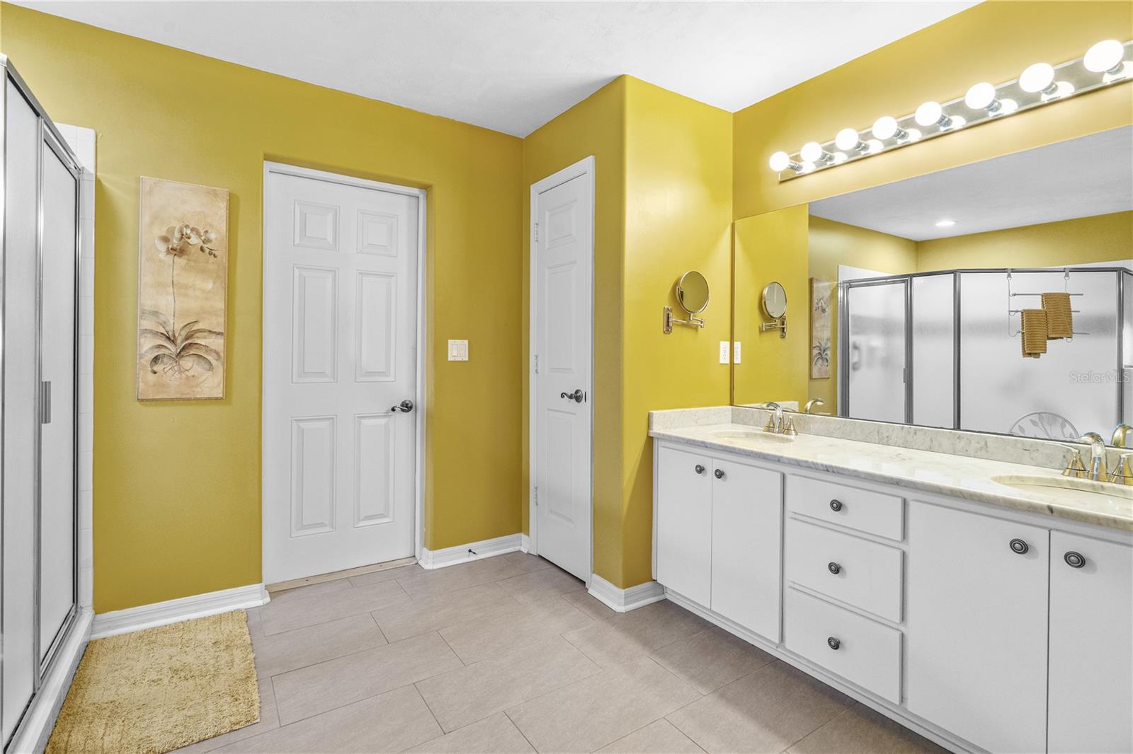 Image 20 of 46 For 993 Appleview Way