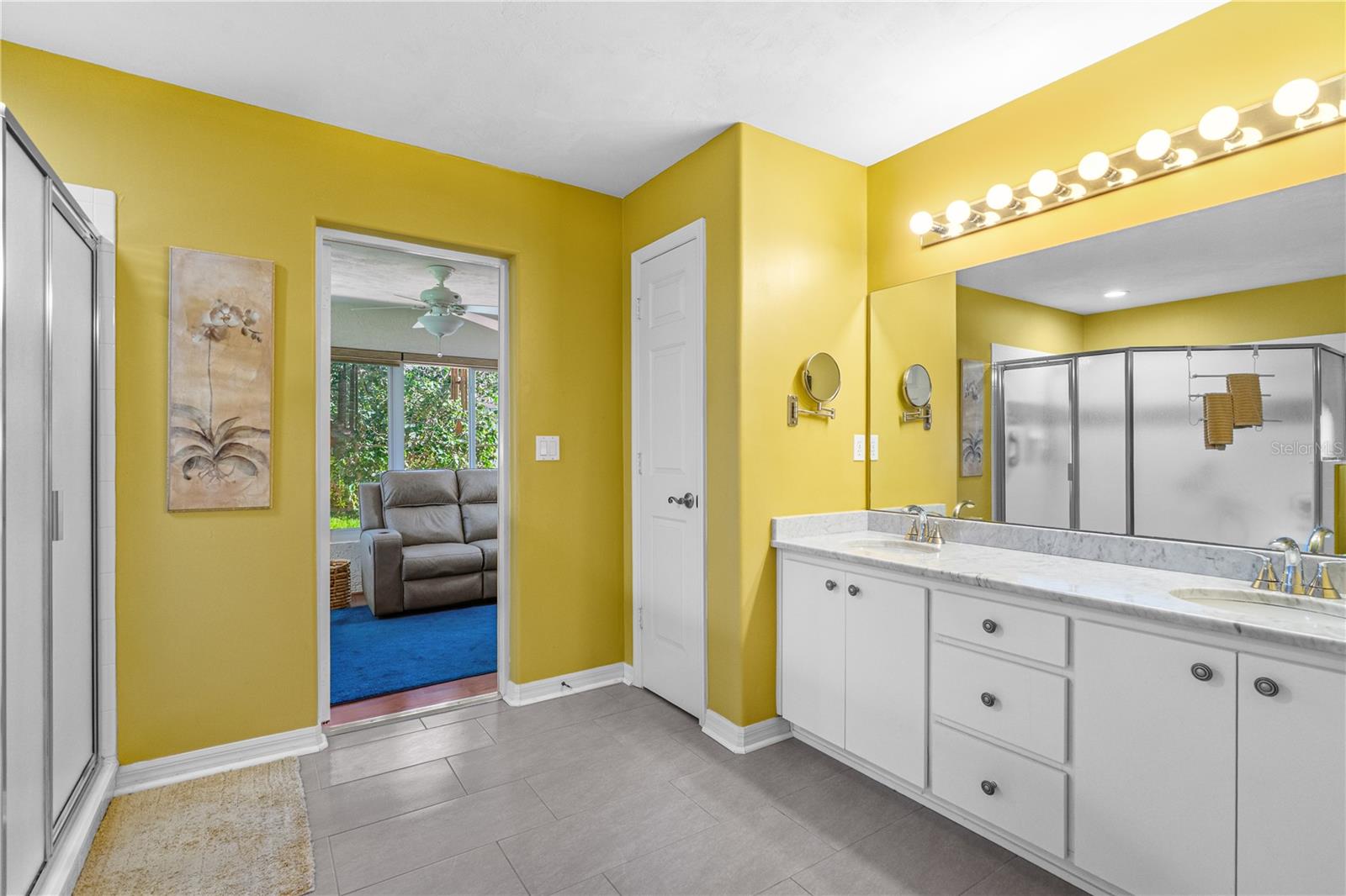 Image 21 of 46 For 993 Appleview Way