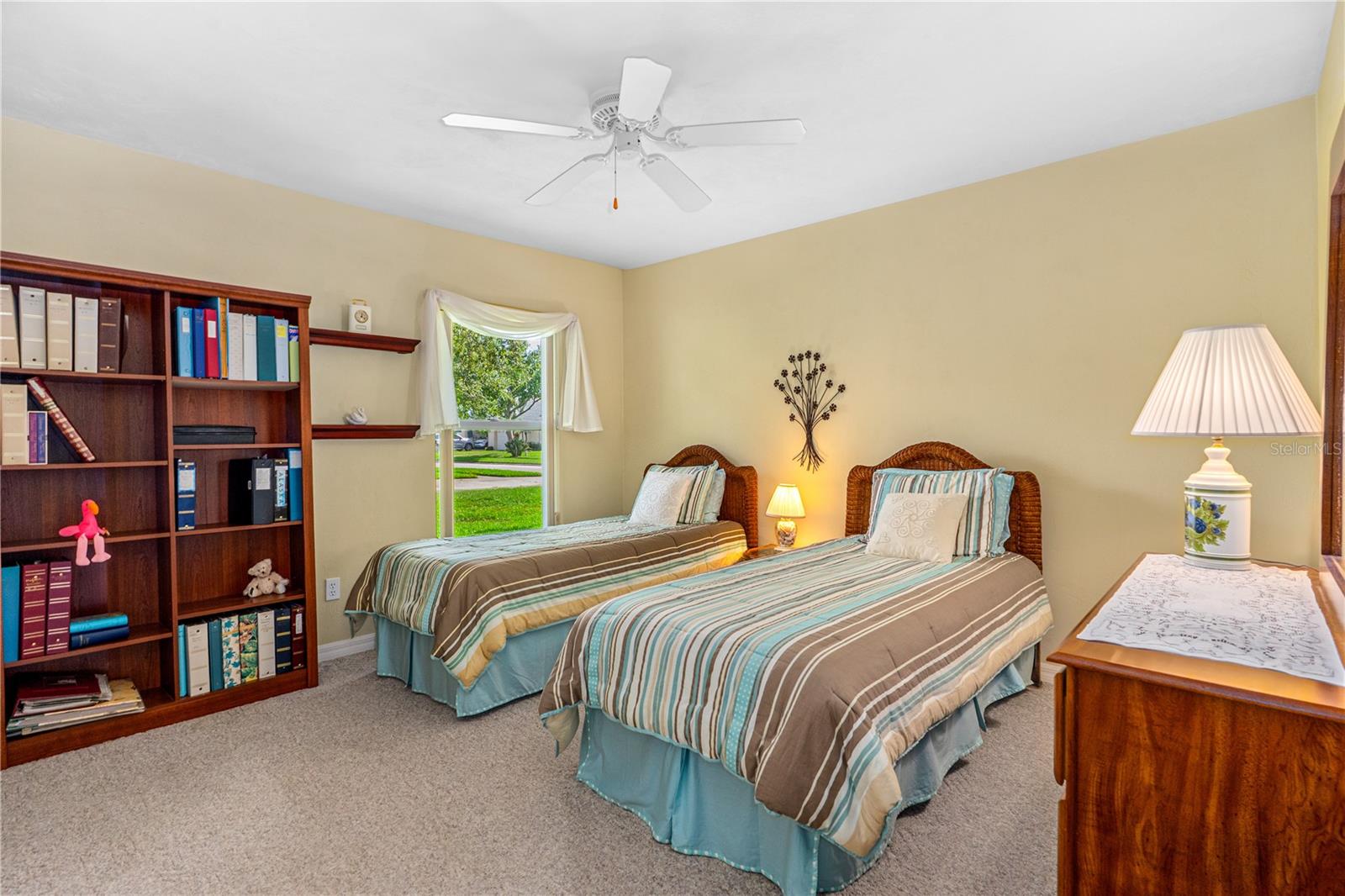 Image 23 of 46 For 993 Appleview Way